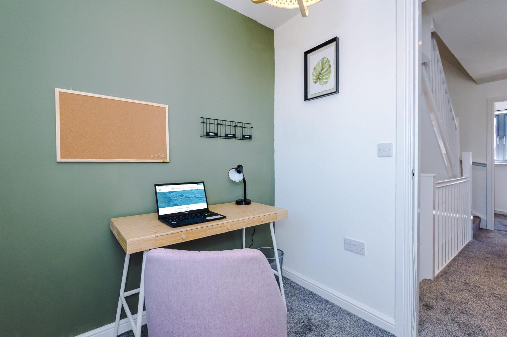 Villa Rest&Recharge At Waterway House Manchester Esterno foto